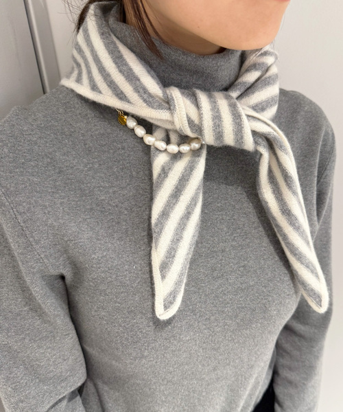 EDIT. FOR LULU(エディットフォールル)の「【hai/ハイ】Sophia Scarf(その他小物・レディース・ピンク/チャコールグレー・FREE)」の6枚目の写真