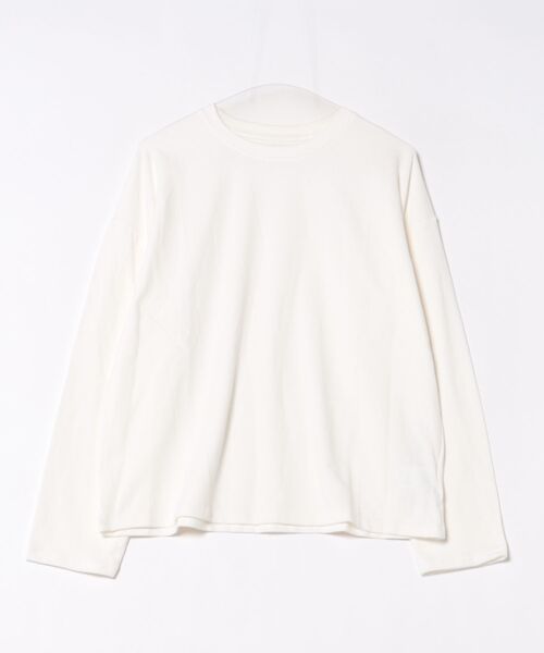 BY THE BAY(バイザベイ)の「【定番・着回し最強】無地オーバーサイズクルーネック長袖Tシャツ/6色展開|ロンT ゆったり 大人カジュアル 韓国ファッション 春秋コーデ レイヤード(Tシャツ/カットソー・レディース・ホワイト/チャコールグレー/ブラック/ネイビー/レッド/ブラウン・FREE)」の8枚目の写真