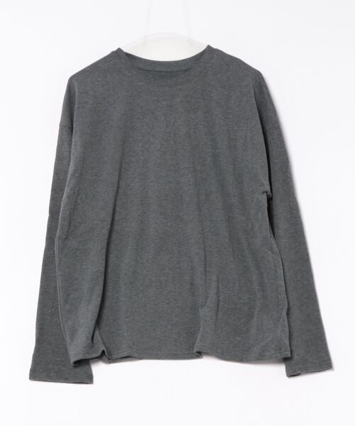 BY THE BAY(バイザベイ)の「【定番・着回し最強】無地オーバーサイズクルーネック長袖Tシャツ/6色展開|ロンT ゆったり 大人カジュアル 韓国ファッション 春秋コーデ レイヤード(Tシャツ/カットソー・レディース・ホワイト/チャコールグレー/ブラック/ネイビー/レッド/ブラウン・FREE)」の10枚目の写真