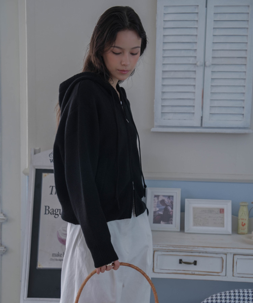 DEHEVE（デヘヴェ）の「Two-way Hood Zip-up Knit [Black]（ニット/セーター・レディース・ブラック・FREE）」の8枚目の写真