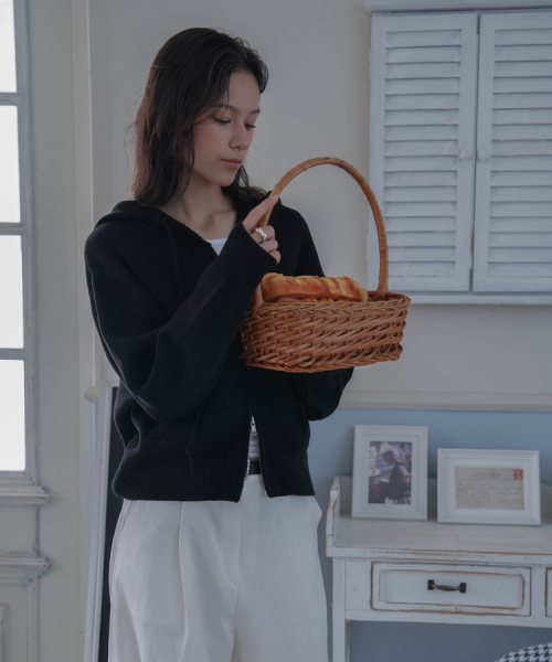 DEHEVE（デヘヴェ）の「Two-way Hood Zip-up Knit [Black]（ニット/セーター・レディース・ブラック・FREE）」の9枚目の写真
