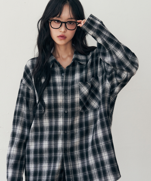 OURDAYZ（アワーデイズ）の「グレンプレイドチェックシャツ[ブラック]（シャツ/ブラウス・レディース・その他・MEDIUM/LARGE/X-LARGE）」の5枚目の写真