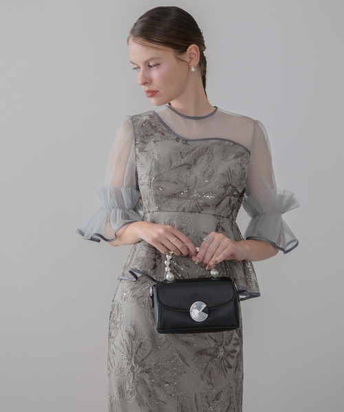 Leja（レジャ）の「【LEJA】アシンメトリーシアーフラワースパンコール