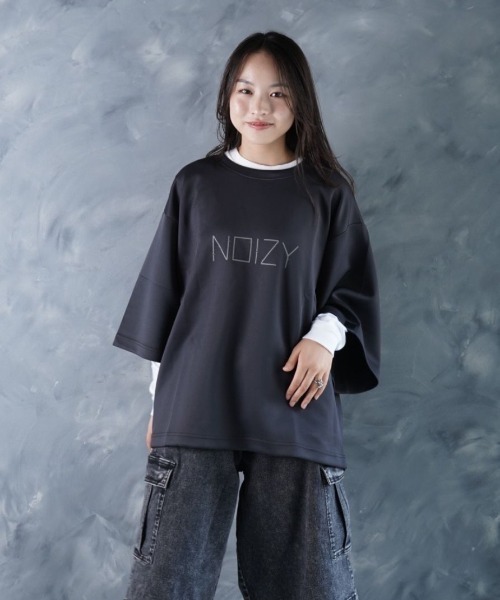 NOIZY(ノイジー)の「NOIZY CODE LOGO TEE / ワンポイント プリント 半袖 Tシャツ(Tシャツ/カットソー・メンズ・パープル/ホワイト/ブラック・LARGE/MEDIUM)」の14枚目の写真