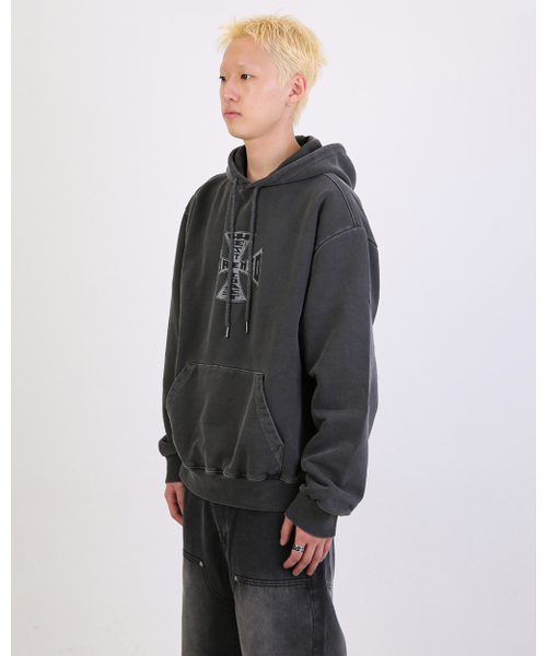 APEX DESIGN（エーペックスデザイン）の「ロレンツォロゴフード-ピグメントブラック（パーカー・メンズ・その他・MEDIUM/LARGE/X-LARGE）」の2枚目の写真