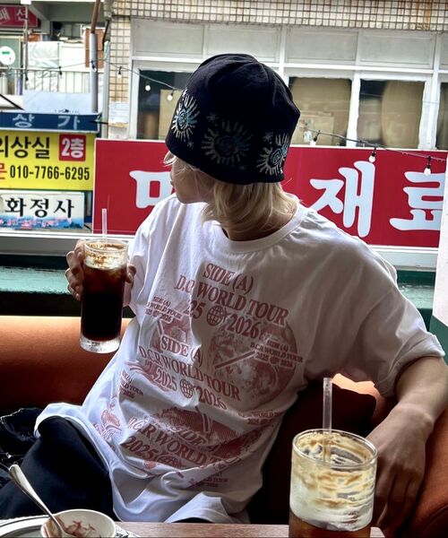 DEFYCLUBROBBERS(ディファイクラブロバース)の「ワールドツアー インディピンク(Tシャツ)(Tシャツ/カットソー・レディース・その他・MEDIUM/LARGE)」の2枚目の写真