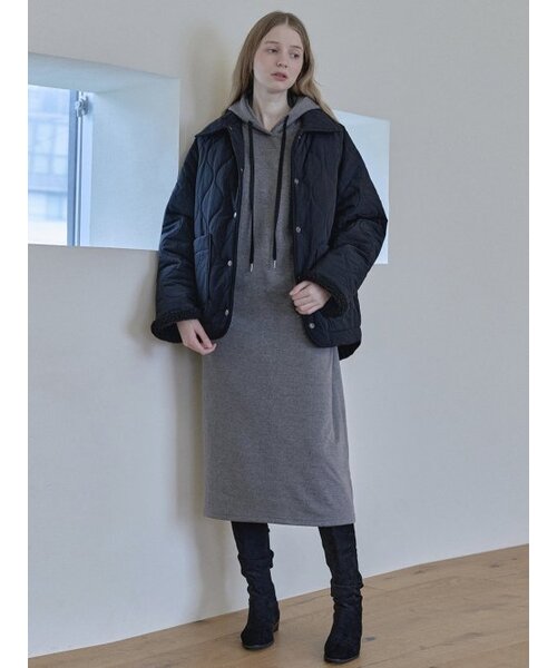 AVANT-G（アバン）の「ボリュームスリーブロングフードドレス - チャコール（裏起毛）（ワンピース・レディース・その他・FREE）」の6枚目の写真