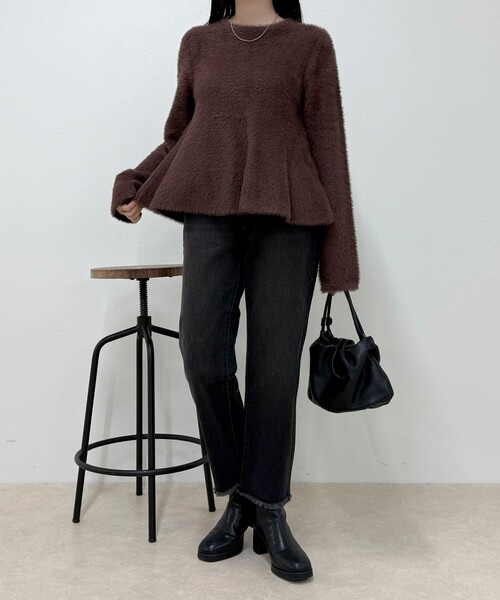 fredy emue（フレディエミュ）の「カットオフデニムパンツ（デニムパンツ・レディース・ブルー/チャコールグレー・36/38）」の4枚目の写真