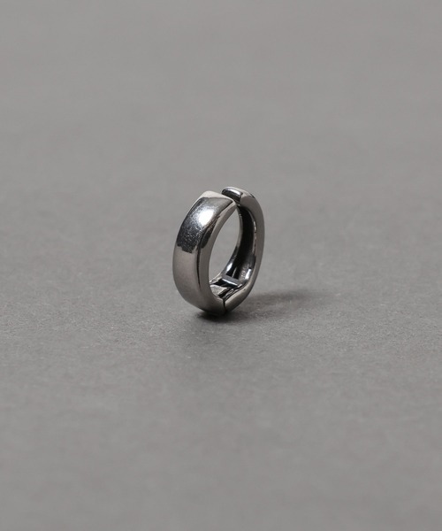 RAGEBLUE（レイジブルー）の「Stainless Ear Cuff /ステンレスイヤ－カフ（イヤーカフ・メンズ・シルバー系その他2/シルバー系その他・FREE）」の2枚目の写真