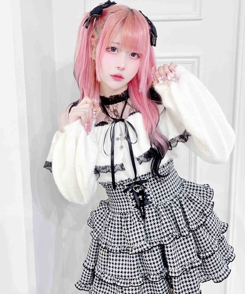 MA*RS(アメーバーマーズ)の「クロスチャーム付きオフショルニット(ニット/セーター・レディース・ホワイト/グレー/ブラック・FREE)」の10枚目の写真