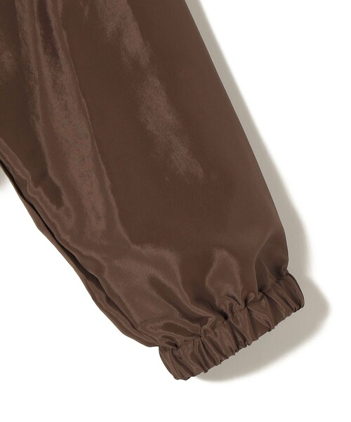 SHIPS(シップス)の「UNDER STANDING:shirring stopper blouse(シャツ/ブラウス・レディース・オフホワイト/ブラウン・ONE SIZE)」の9枚目の写真