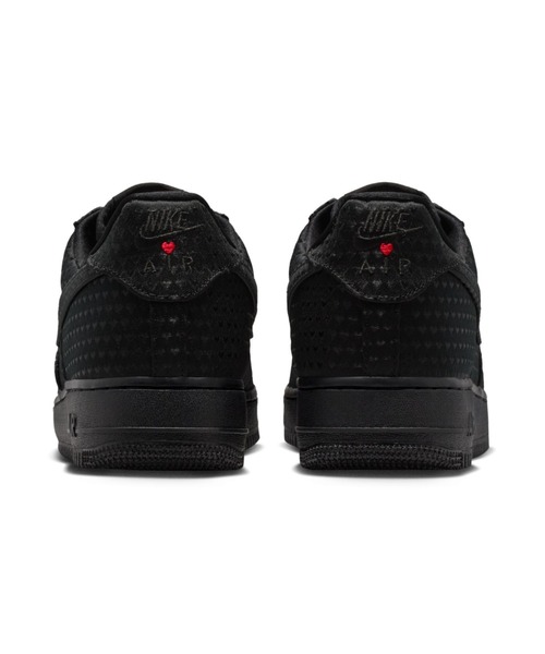 NIKE(ナイキ)の「NIKE AIR FORCE 1 RETRO / ナイキ エア フォース 1 レトロ 【SP】(スニーカー・メンズ・ブラック・25.5cm/24.5cm/29.0cm/28.0cm/27.0cm/26.0cm/25.0cm/24.0cm/30.0cm/28.5cm/27.5cm/26.5cm)」の3枚目の写真