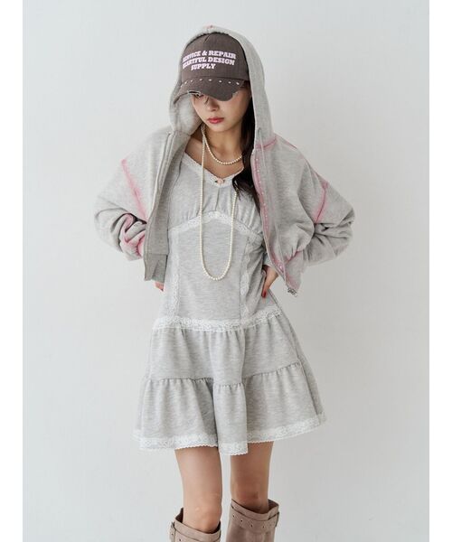 jouetie（ジュエティ）の「レースドッキングスウェットキャミワンピース（ワンピース・レディース・グレー/ブラック・MEDIUM）」の11枚目の写真