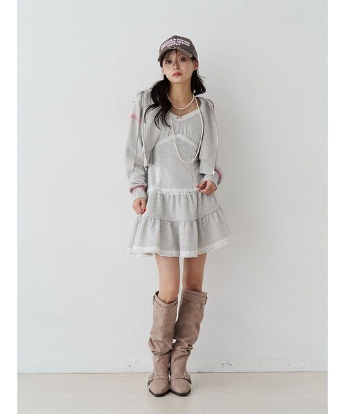 jouetie（ジュエティ）の「レースドッキングスウェットキャミワンピース（ワンピース・レディース・グレー/ブラック・MEDIUM）」の12枚目の写真