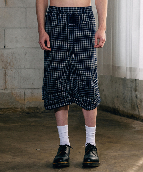 THEVINYLHOUSE(ザバイニルハウス)の「スリークォーターチェックパンツ ネイビー(その他パンツ・メンズ・その他・S/M/L)」の3枚目の写真