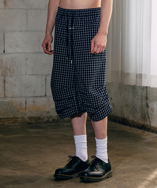 THEVINYLHOUSE(ザバイニルハウス)の「スリークォーターチェックパンツ ネイビー(その他パンツ・メンズ・その他・S/M/L)」の4枚目の写真