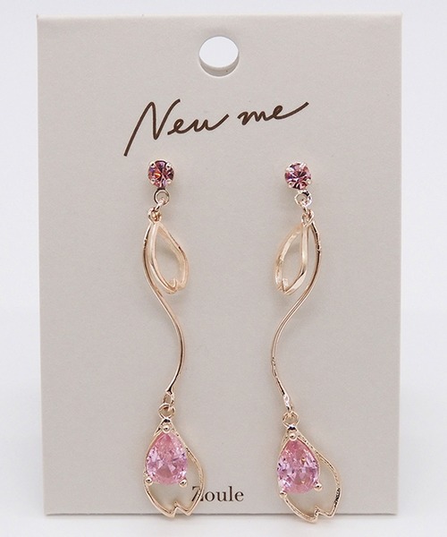 Zoule(ゾーラ)の「Zoule ゾーラ:”New me”シリーズ sakura petal 桜 さくら サクラ ピアス(ピアス(両耳用)・レディース・ピンクゴールド・FREE)」の2枚目の写真