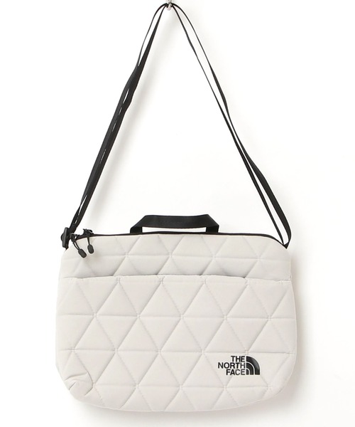 THE NORTH FACE(ザノースフェイス)の「THE NORTH FACE Geoface Pouch / ザ ノース フェイス ジオフェイス ポーチ(ボディバッグ/ウエストポーチ・メンズ・オフホワイト/ピンク・FREE)」の1枚目の写真