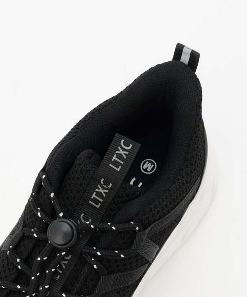 LOVETOXIC（ラブトキシック）の「【LTXC】軽量ドローコードスニーカー（スニーカー・キッズ・ブラック/ホワイト・L/S/M）」の9枚目の写真
