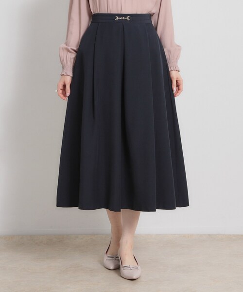 couture brooch（クチュールブローチ）の「【洗える・通勤】ビットベルト タックスカート（スカート・レディース・ブラウン系その他/ネイビー・36/40/38/42）」の18枚目の写真