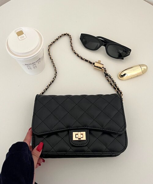 prose verse(プロズヴェール)の「ミニチェーンショルダーバッグ(トートバッグ・レディース・ブラック/ピンク/レッド/シルバー・FREE)」の1枚目の写真