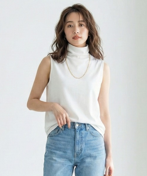 Belta attrice(ベルタアトリーチェ)の「【接触冷感/LLサイズ】ボトルネック ハイツイストコットン インナー ノースリーブ カットソー/袖なし(タンクトップ・レディース・スモークピンク/イエロー/ラベンダー/ネイビー/ホワイト・LL/2L)」の2枚目の写真