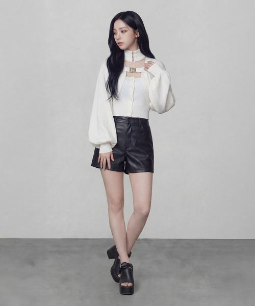 DURAS（デュラス）の「メタルバックルベルトカーディガン（カーディガン/ボレロ・レディース・ブラック/ホワイト・FREE）」の16枚目の写真