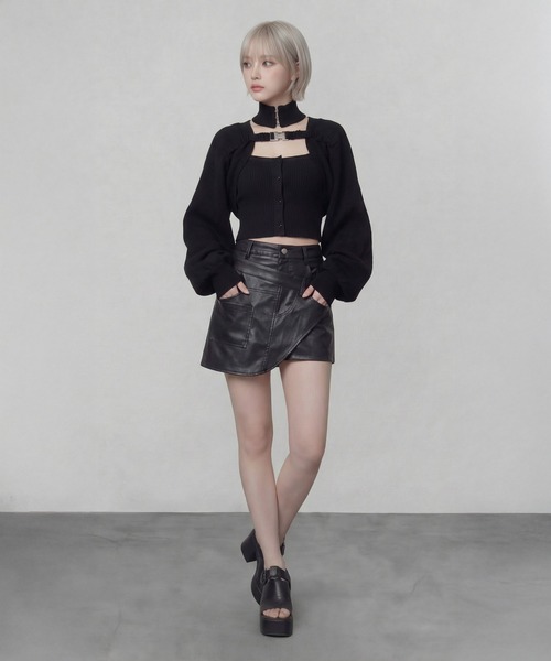 DURAS（デュラス）の「メタルバックルベルトカーディガン（カーディガン/ボレロ・レディース・ブラック/ホワイト・FREE）」の6枚目の写真