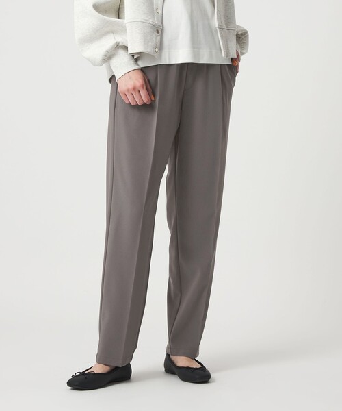 A DAY IN THE LIFE UNITED ARROWS(アデイインザライフユナイテッドアローズ)の「タックイージー テーパードパンツ ‐ウォッシャブル‐<A DAY IN THE LIFE>(その他パンツ・レディース・ブラック/ネイビー/モカ/オレンジ・M/S)」の5枚目の写真