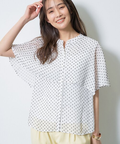 INDIVI(インディヴィ)の「【洗える/ドットモチーフ】ケープスリーブブラウス(シャツ/ブラウス・レディース・ホワイト系4/スモーキーグリーン系/ブラック/ライトグレー・38/05/13/15 /19/34)」の10枚目の写真