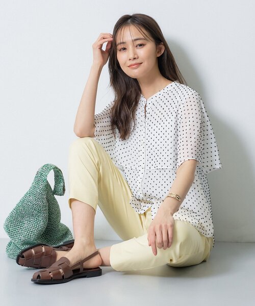 INDIVI(インディヴィ)の「【洗える/ドットモチーフ】ケープスリーブブラウス(シャツ/ブラウス・レディース・ホワイト系4/スモーキーグリーン系/ブラック/ライトグレー・38/05/13/15 /19/34)」の11枚目の写真