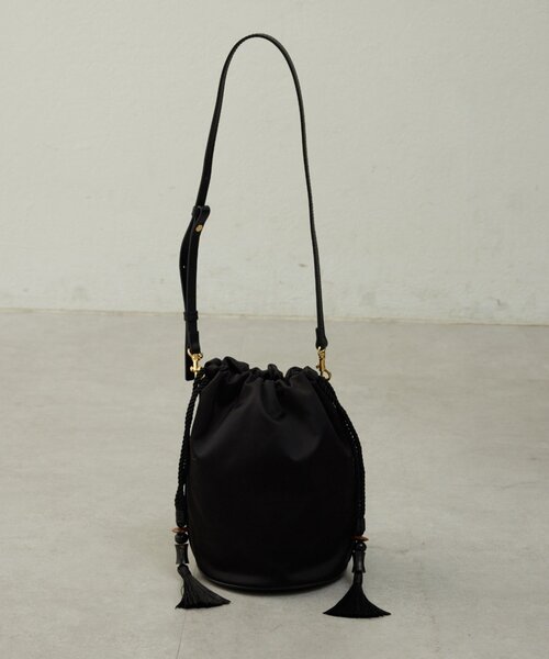 GALLARDAGALANTE（ガリャルダガランテ）の「【2.718】タッセルドローストリングバッグ（トートバッグ・レディース・ブラック系その他2・FREE）」の2枚目の写真