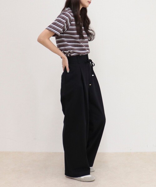 fredy emue（フレディエミュ）の「ハイゲージタックパンツ（その他パンツ・レディース・ベージュ/チャコールグレー/ブラック・38/36）」の5枚目の写真