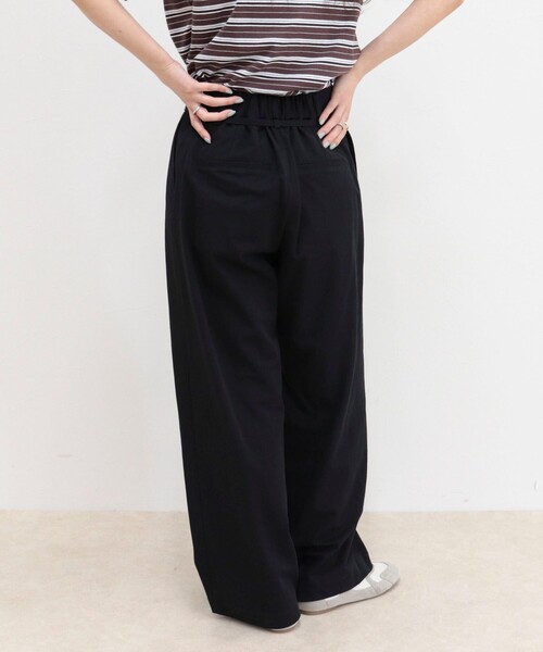 fredy emue（フレディエミュ）の「ハイゲージタックパンツ（その他パンツ・レディース・ベージュ/チャコールグレー/ブラック・38/36）」の11枚目の写真