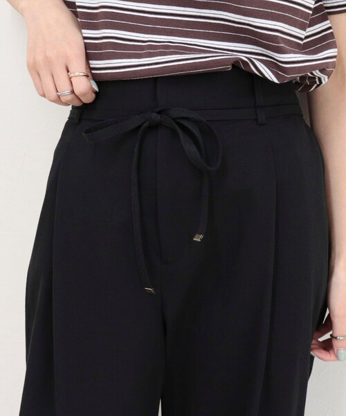 fredy emue（フレディエミュ）の「ハイゲージタックパンツ（その他パンツ・レディース・ベージュ/チャコールグレー/ブラック・38/36）」の13枚目の写真