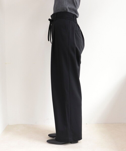 fredy emue（フレディエミュ）の「ハイゲージタックパンツ（その他パンツ・レディース・ベージュ/チャコールグレー/ブラック・38/36）」の15枚目の写真
