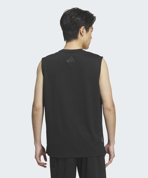 adidas（アディダス）の「テック エッセンシャルズ ビッグロゴ グラフィック レギュラーフィット タンクトップ / アディダス adidas（タンクトップ・メンズ・ブラック・X-SMALL/X-LARGE/SMALL/MEDIUM/LARGE/3XL/XX-LARGE）」の2枚目の写真
