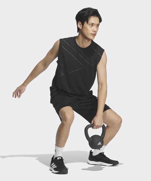 adidas（アディダス）の「テック エッセンシャルズ ビッグロゴ グラフィック レギュラーフィット タンクトップ / アディダス adidas（タンクトップ・メンズ・ブラック・X-SMALL/X-LARGE/SMALL/MEDIUM/LARGE/3XL/XX-LARGE）」の5枚目の写真