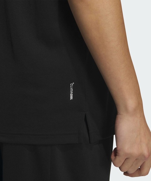 adidas（アディダス）の「テック エッセンシャルズ ビッグロゴ グラフィック レギュラーフィット タンクトップ / アディダス adidas（タンクトップ・メンズ・ブラック・X-SMALL/X-LARGE/SMALL/MEDIUM/LARGE/3XL/XX-LARGE）」の4枚目の写真