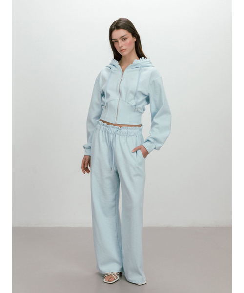 MOIFAIRE（モイフェア）の「BAKE WIDE PANTS / SKYBLUE（スウェットパンツ・レディース・スカイブルー・OS）」の3枚目の写真