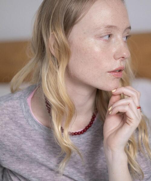 SMELLY（スメリー）の「ステンレスカラーボールビーズネックレス（ネックレス・レディース・ブラウン/レッド・-）」の7枚目の写真