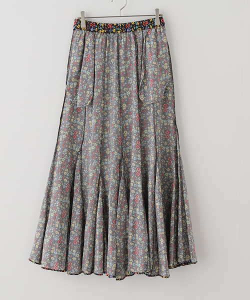 IENA LA BOUCLE（イエナラブークル）の「IENA LA BOUCLE Flower プリントスカート（スカート・レディース・ブラック系その他・36/38）」の18枚目の写真