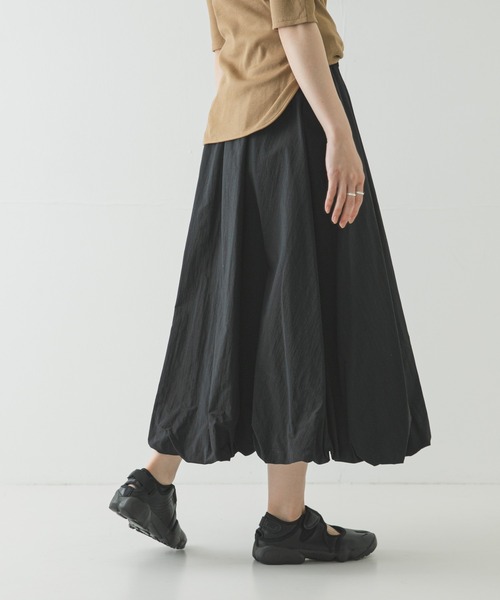 URBAN RESEARCH(アーバンリサーチ)の「バルーンギャザースカート(スカート・レディース・オフホワイト/ブラック/ネイビー・FREE)」の15枚目の写真