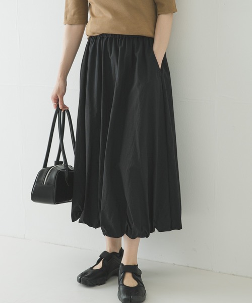 URBAN RESEARCH(アーバンリサーチ)の「バルーンギャザースカート(スカート・レディース・オフホワイト/ブラック/ネイビー・FREE)」の17枚目の写真