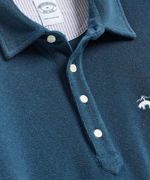 BROOKS BROTHERS（ブルックスブラザーズ）の「コットン／ポリエステル　テリークロス　ポロシャツ（ポロシャツ・メンズ・ネイビー・MEDIUM/SMALL/LARGE/X-LARGE）」の2枚目の写真