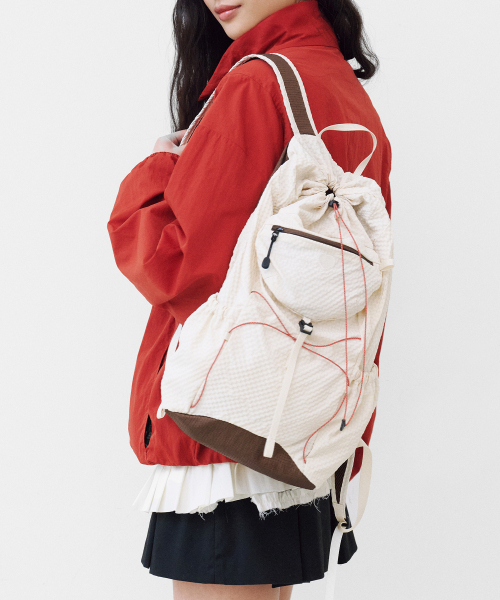 FENNEC(フェネック)の「AIRY POCKET BACKPACK - BUTTER(バックパック/リュック・レディース・その他・FREE)」の4枚目の写真
