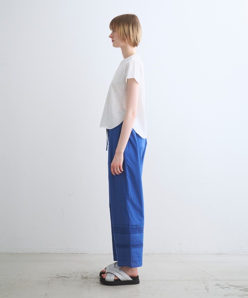 three dots(スリードッツ)の「ジェローム レースパンツ(その他パンツ・レディース・ベージュ/ブルー/チャコール・M/S)」の12枚目の写真