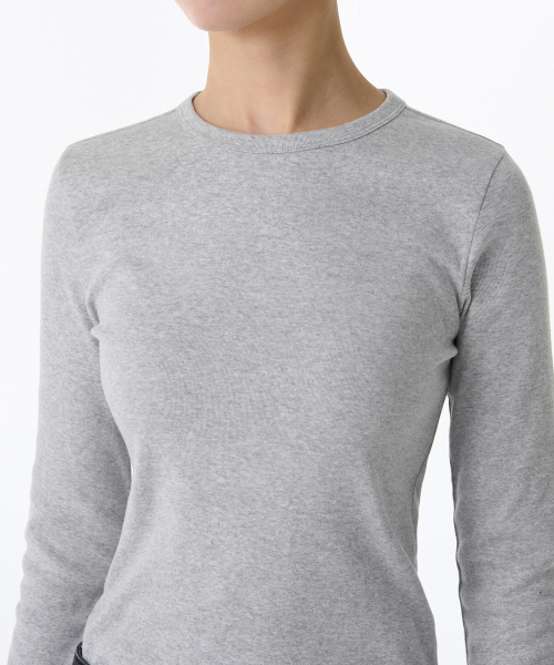 MUSINSA STANDARD WOMAN（ムシンサスタンダードウーマン）の「ウィメンズスリムクルーネック長袖Tシャツ[メランジグレー]（Tシャツ/カットソー・レディース・その他・X-SMALL/SMALL/MEDIUM/LARGE/X-LARGE）」の5枚目の写真