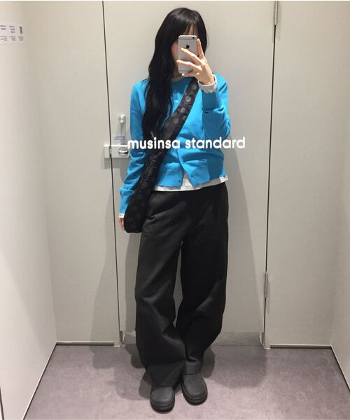 MUSINSA STANDARD WOMAN（ムシンサスタンダードウーマン）の「ウィメンズスリムクルーネック長袖Tシャツ[メランジグレー]（Tシャツ/カットソー・レディース・その他・X-SMALL/SMALL/MEDIUM/LARGE/X-LARGE）」の6枚目の写真