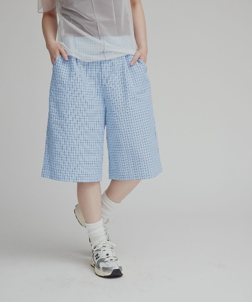 W:Huku(フーク)の「チェック サッカー スラックス バミューダ ハーフパンツ / 短パン / Checkered Slacks Shorts(その他パンツ・レディース・グレー/ブルー/アイボリー・FREE)」の10枚目の写真